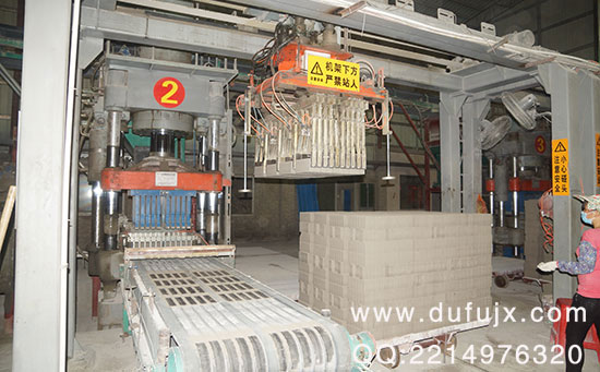 全自動液壓磚機